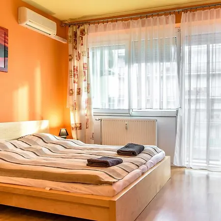 Orange Studio Apartmán *
